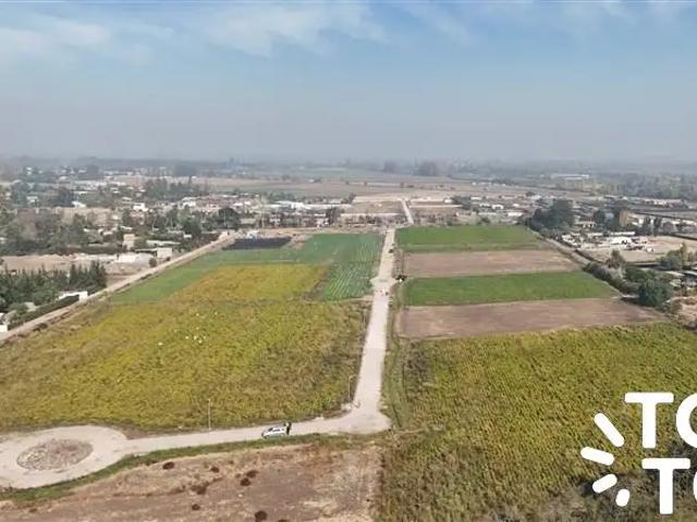 Terreno en venta en Algarrobal, Metropolitana