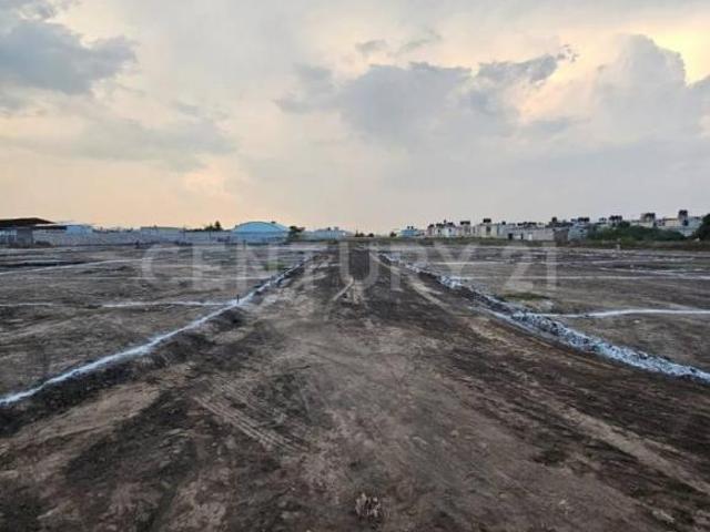 Terreno en fraccionamiento en el centro de Amozoc