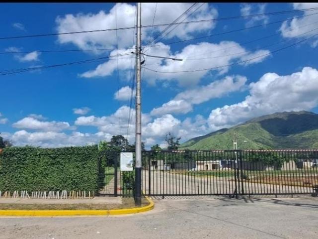 Terreno en venta en Centro de San Diego, La Cumaca