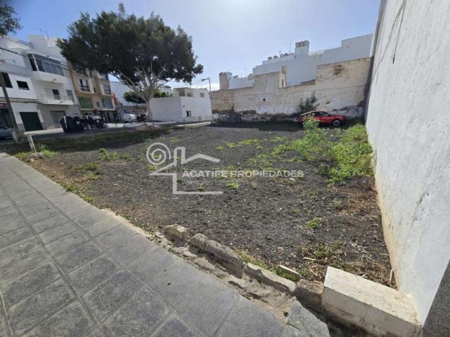 Terreno en venta en La Vega, Arrecife
