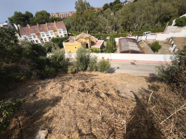 Terreno en venta en La Perla-Torremuelle, Costa del Sol Occidental