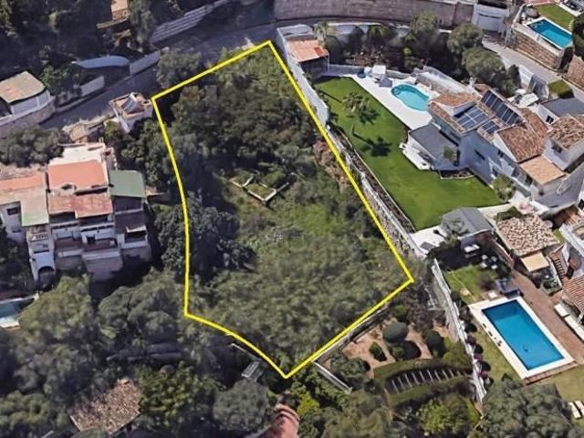 Terreno en venta en La Perla-Torremuelle, Costa del Sol Occidental