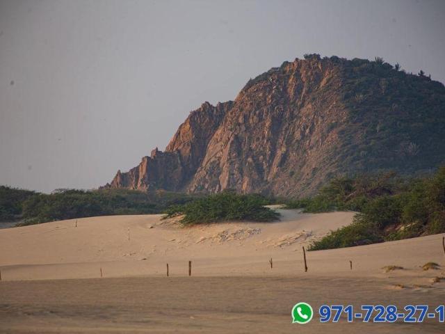 terreno en venta cercano a la playa y el mar en playa azul