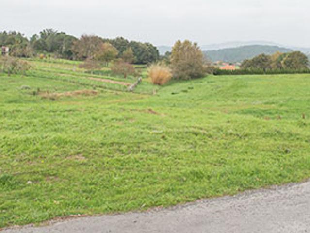 Terreno en venta en Tui, O Guindal