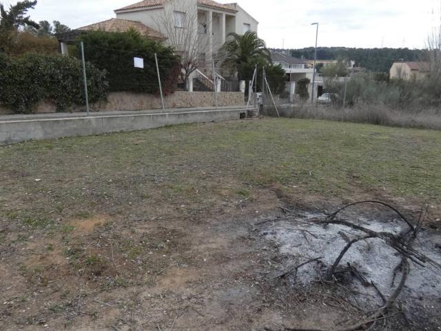 Terreno en venta en Bargas, Urbanización los Nogales Terreno en venta en Bargas, Urbanización los Nogales