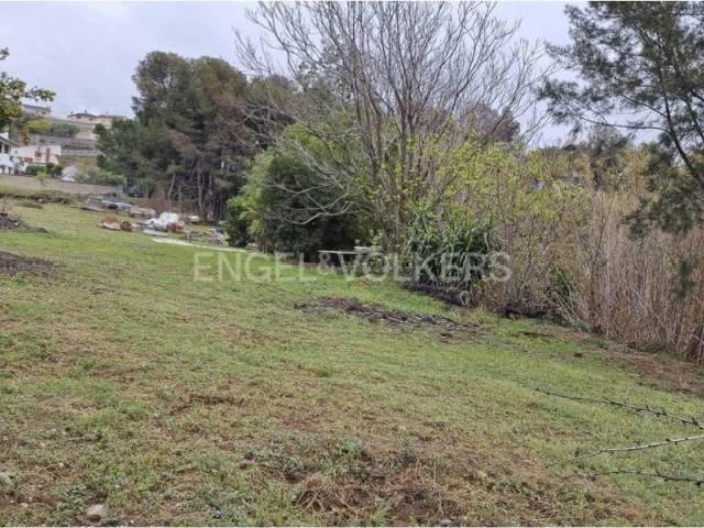 Terreno en venta en Abrera