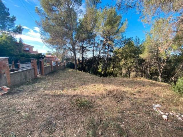 Terreno en venta en Abrera