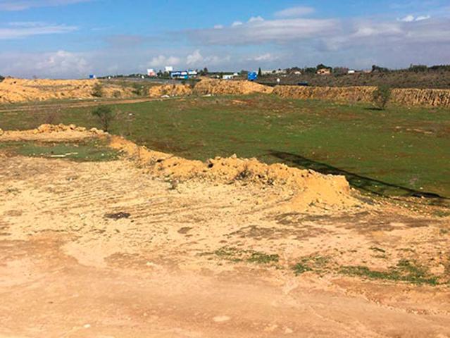 Terreno en venta en Alcalá De Guadaíra, Andalucía