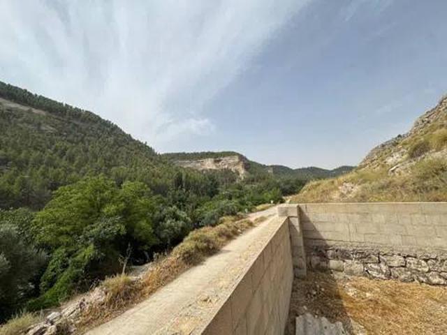 Terreno en venta en Alcalá Del Júcar, Castilla-La Mancha