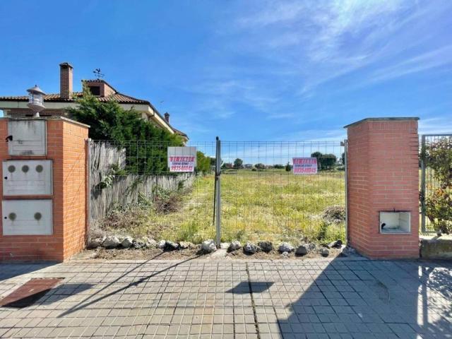 Terreno en venta en Aldeamayor De San Martín, Castilla y León