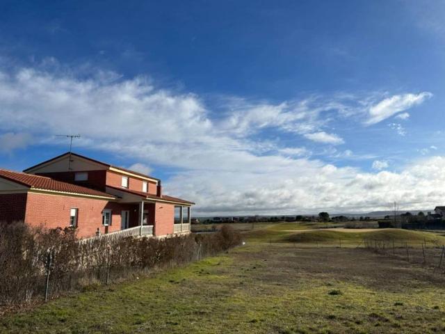 Terreno en venta en Aldeamayor De San Martín, Castilla y León