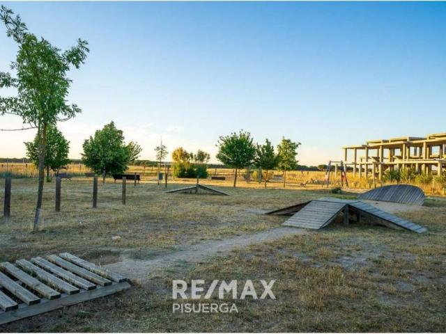 Terreno en venta en Aldeamayor De San Martín, Castilla y León