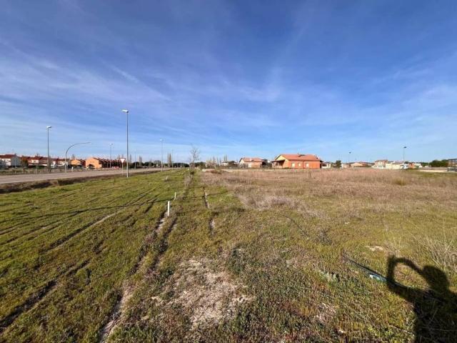 Terreno en venta en Aldeamayor De San Martín, Castilla y León