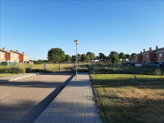 Terreno en venta en Aldeamayor De San Martín, Castilla y León