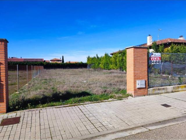 Terreno en venta en Aldeamayor De San Martín, Castilla y León