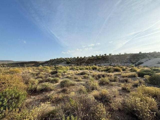 Terreno en venta en Comarca de la Vega de Granada, Andalucía