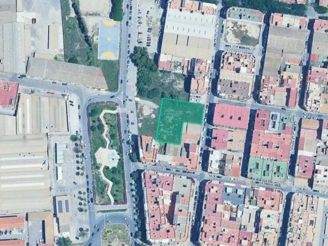 Terreno en venta en Alicante