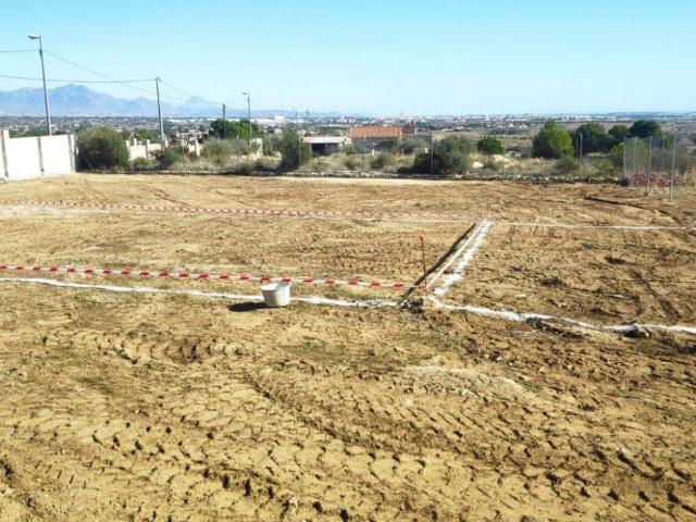 Terreno en venta en Alicante