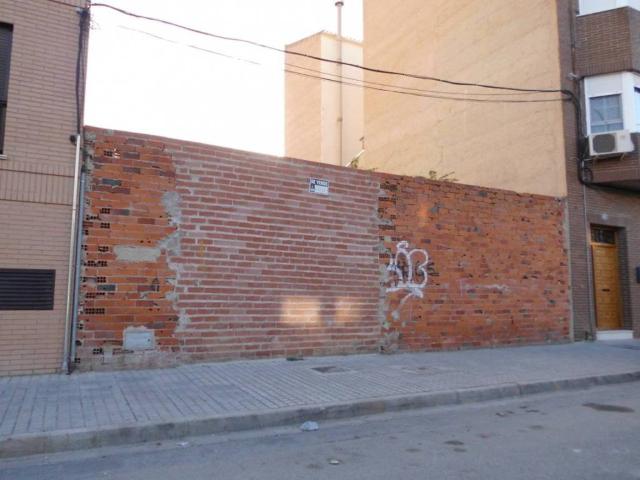 Terreno en venta en Almansa, Castilla-La Mancha