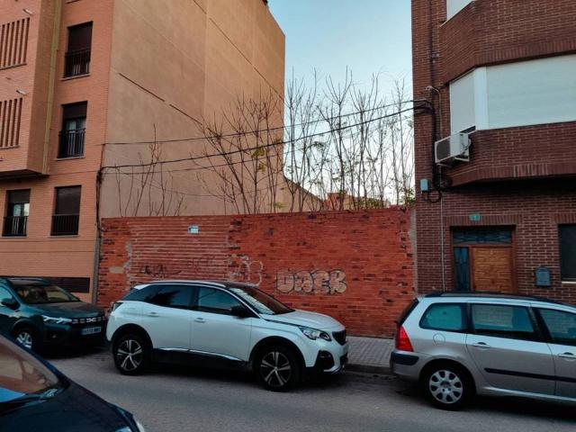 Terreno en venta en Almansa, Castilla-La Mancha