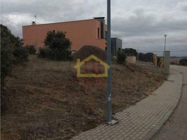 Terreno en venta en Almenara De Tormes, Castilla y León