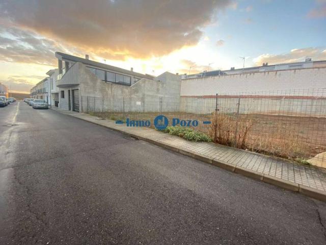 Terreno en venta en Almendralejo