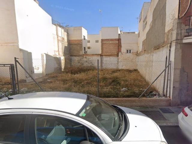 Terreno en venta en Almería