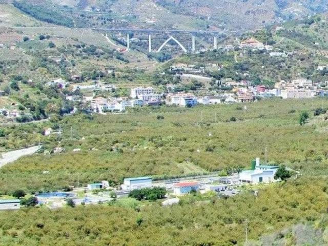 Terreno en venta en Almuñécar