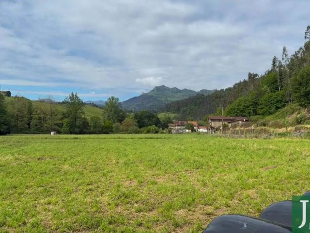 Terreno en venta en Ampuero, Cantabria
