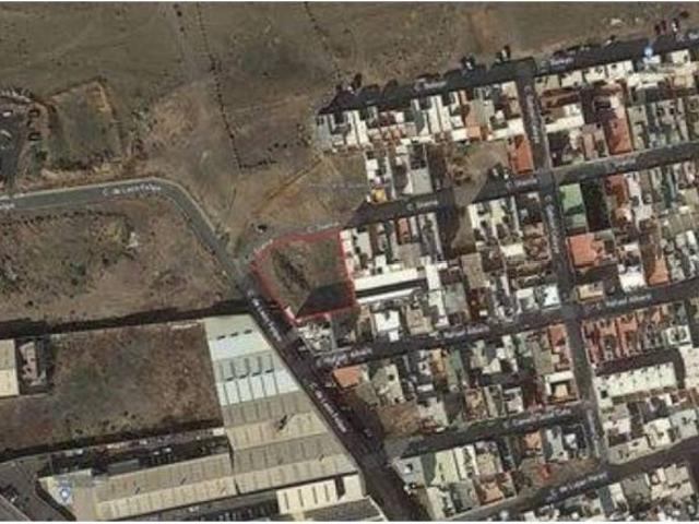 Terreno en venta en Argana Alta, Arrecife