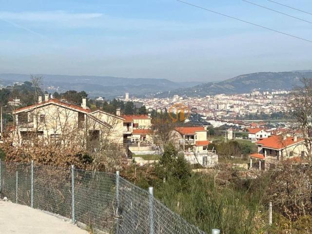Terreno en venta en Barbadás, Ourense