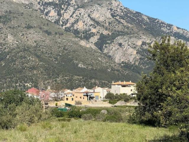 Terreno en venta en la Marina Baixa, Valencia