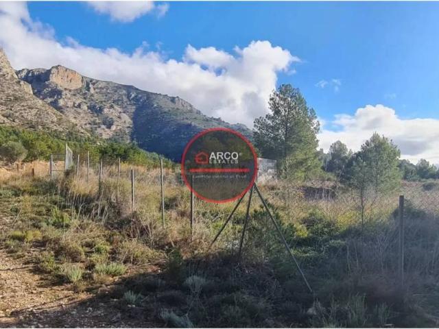 Terreno en venta en la Marina Baixa, Valencia