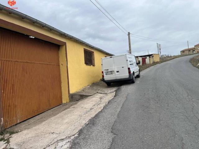 Terreno en venta en Bernuy De Porreros, Castilla y León