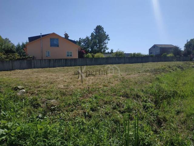 Terreno en venta en Boiro