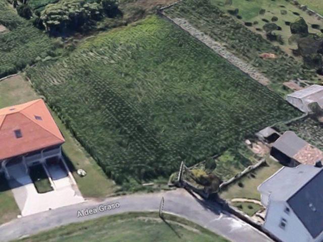 Terreno en venta en Boiro