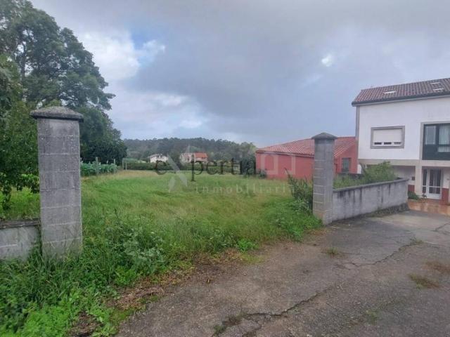 Terreno en venta en Boiro