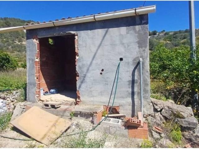 Terreno en venta en la Marina Baixa, Valencia