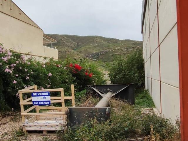 Terreno en venta en La Serranía, Valencia