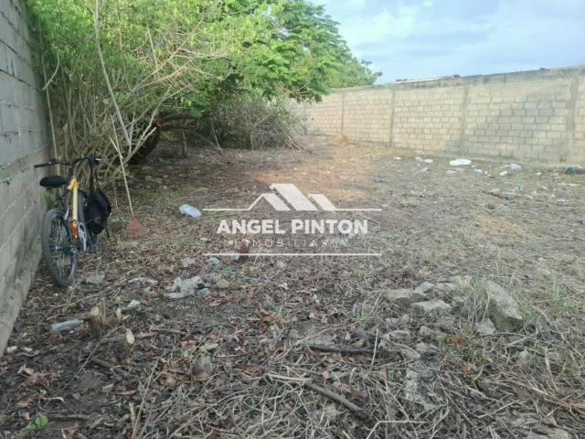 Terreno en venta en Cabimas, Zulia