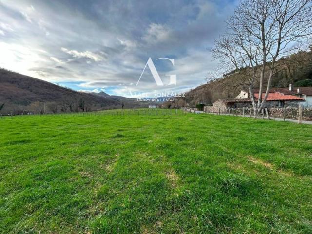 Terreno en venta en Cabuérniga, Cantabria