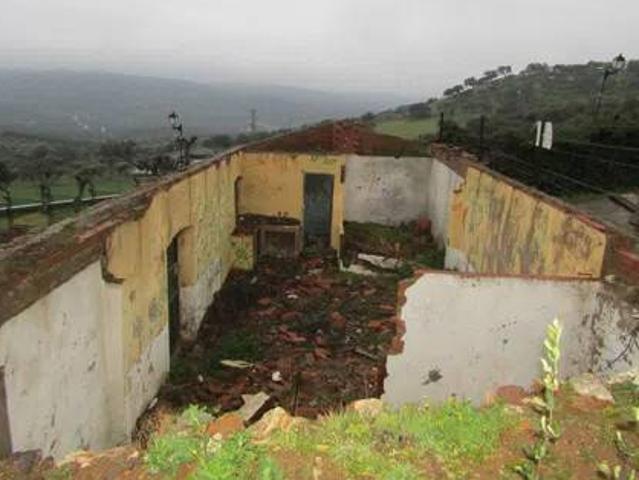 Terreno en venta en Calera De León, Extremadura
