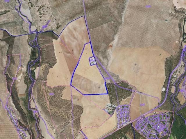 Terreno en venta en Calicasas