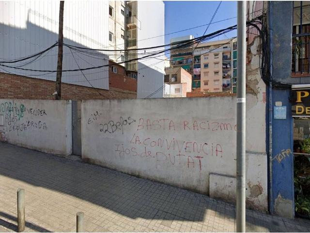 Terreno en venta en Badalona, la Salut