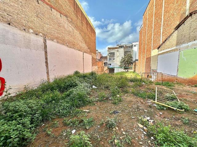 Terreno en venta en Santa Coloma De Gramenet, Fondo