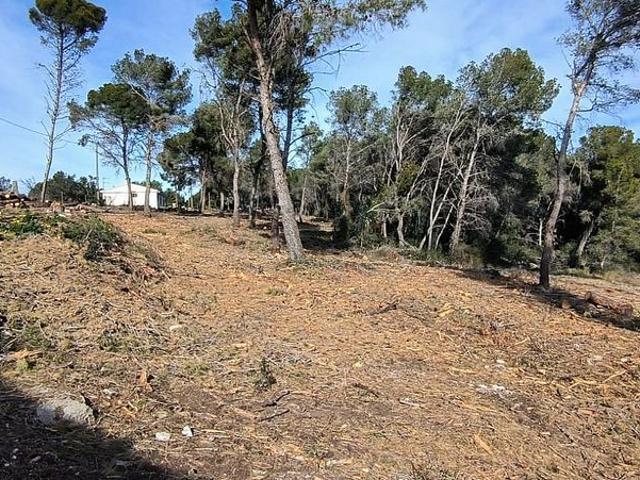 Terreno en venta en La Torre del Veguer, Garraf