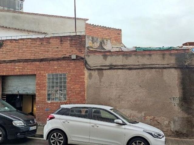 Terreno en venta en Badalona, la Salut