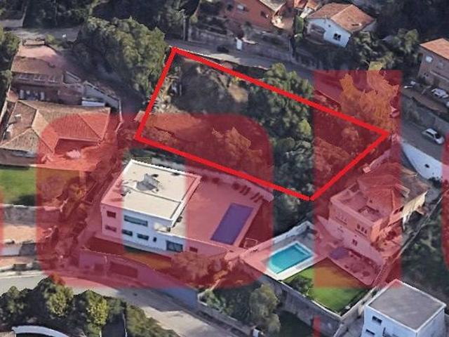 Terreno en venta en Cerdanyola Del Vallès, Montflorit