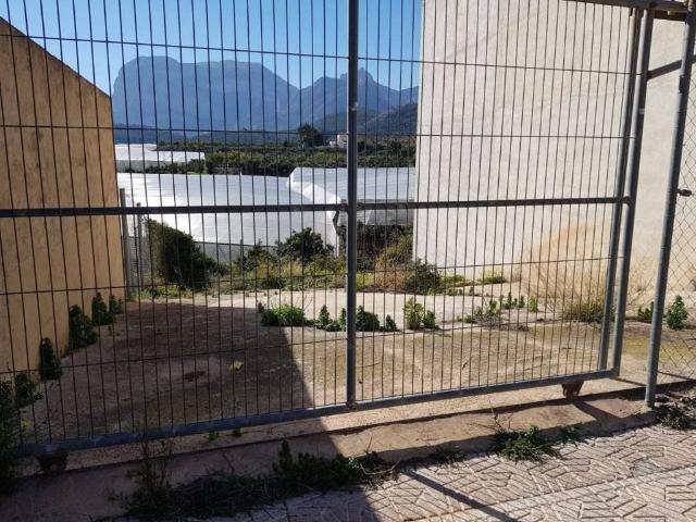 Terreno en venta en la Marina Baixa, Valencia