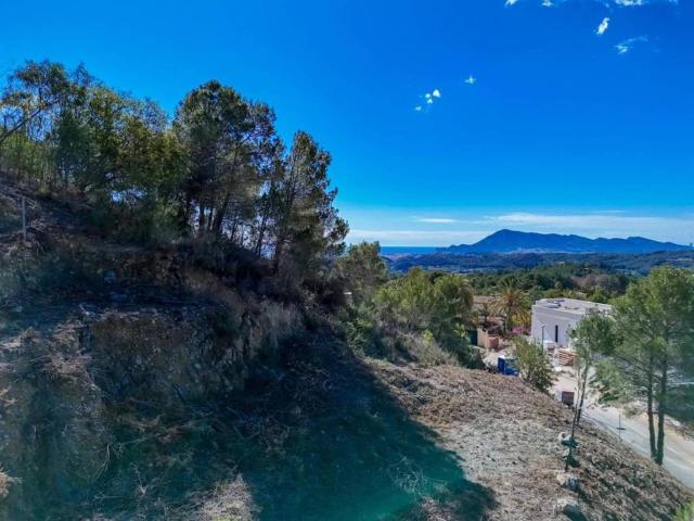 Terreno en venta en Callosa D'en Sarrià, Valencia
